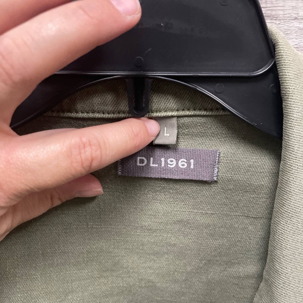 DL green jacket sz large - Picture 2 of 3
